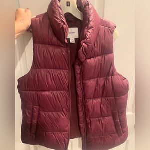 Gently worn puffer vest